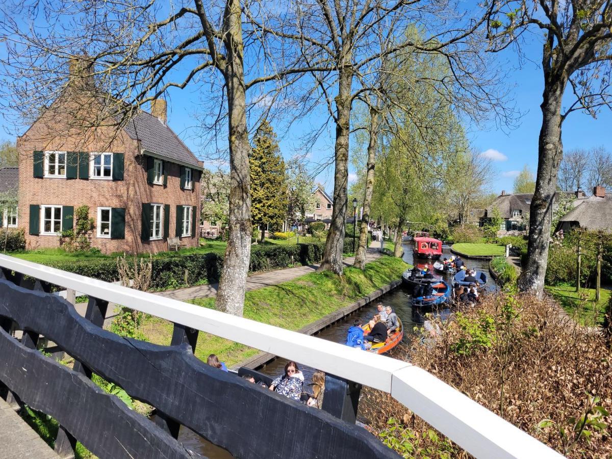 B&B Villa Giethoorn - Canalview, Privacy & Parking Экстерьер фото