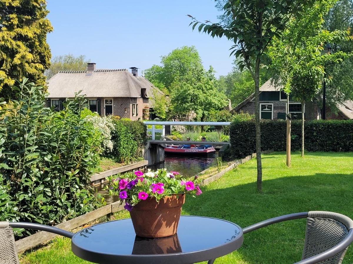 B&B Villa Giethoorn - Canalview, Privacy & Parking Экстерьер фото